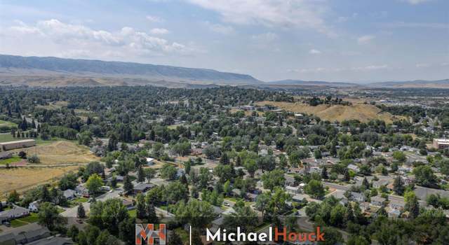 Photo of 2011 S Cedar St, Casper, WY 82601