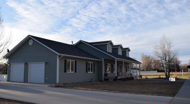 Photo of 614 S 1st St, Glenrock, WY 82637