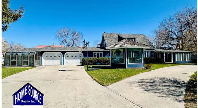 Photo of 382 Washakie St, Lander, WY 82520