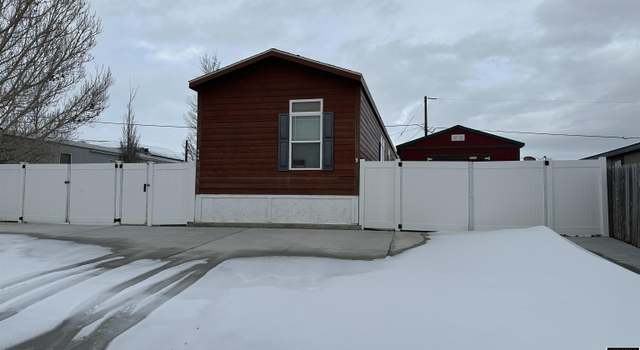 Photo of 405 Pinion St, Rock Springs, WY 82901