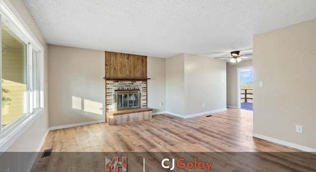 Photo of 24 Cottonwood Dr, Douglas, WY 82633