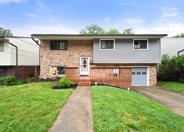Property at 939 Heck Dr, Lawrenceburg, IN 47025, 3 beds, 1.5 baths
