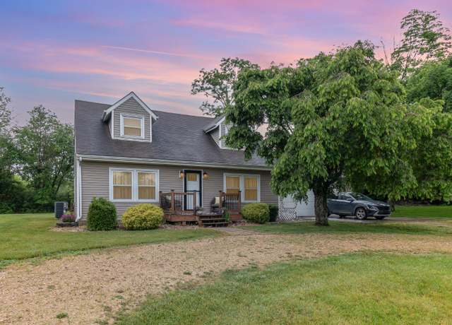 Property at 20901 Ridgecliff Ct, Lawrenceburg, IN 47025, 3 beds, 2 baths