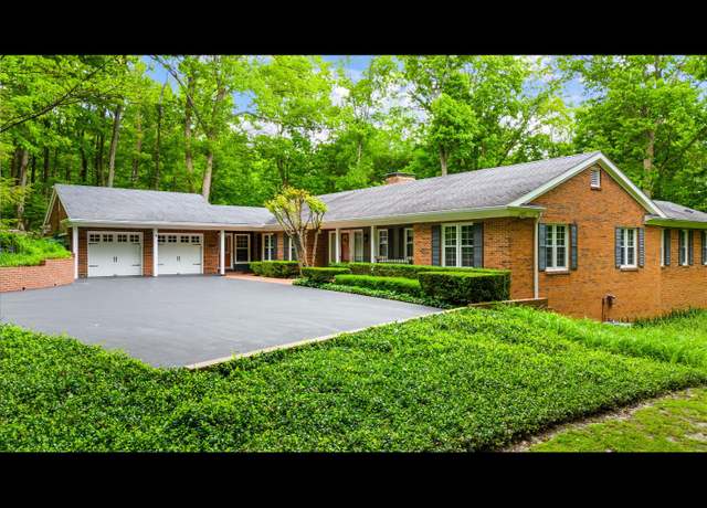Property at 400 N Golf Manor Rd, Connersville, IN 47331, 3 beds, 3.5 baths