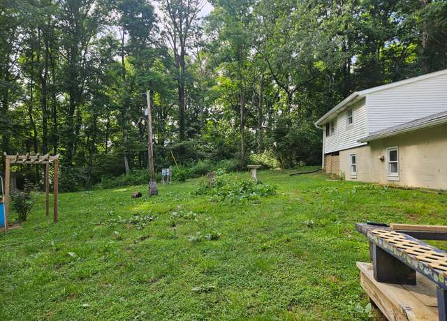 Property at 7558 S County Road 200 E, Greensburg, IN 47240, 5 beds, 1 bath
