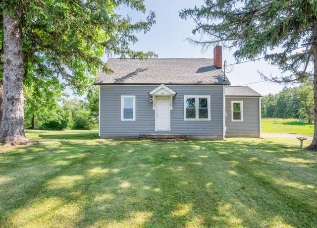 Property at 507 W US Hwy 50, Versailles, IN 47042, 2 beds, 1 bath