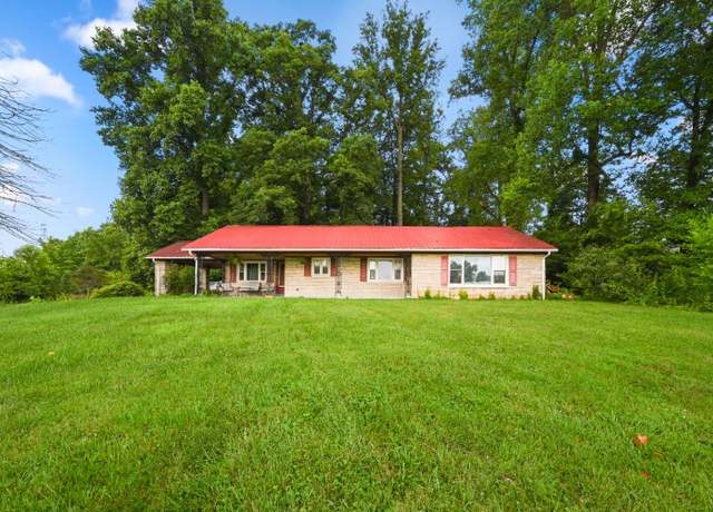 Property at 719 W US Hwy 50, Versailles, IN 47042, 3 beds, 2 baths