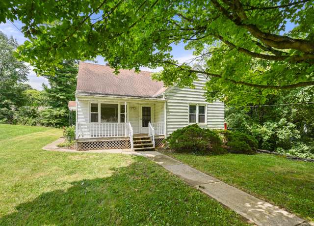 Property at 503 Ridge Ave, Aurora, IN 47001, 4 beds, 2 baths