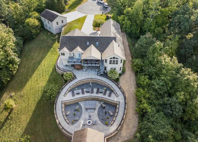 Property at 1905 Colorado Dr, Lawrenceburg, IN 47025, 3 beds, 3.5 baths