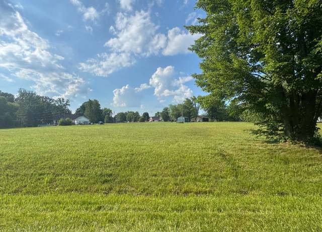 Property at 383 W Itawamba Trl, Greensburg, IN 47240