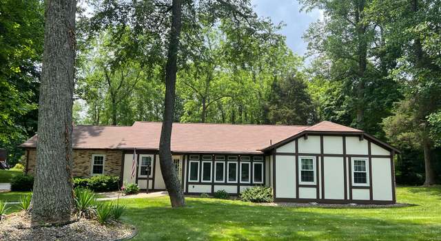Photo of 36 Rolling Hills Rd, Versailles, IN 47042