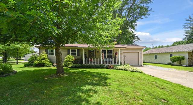 Photo of 825 Fern Dr, Versailles, IN 47042