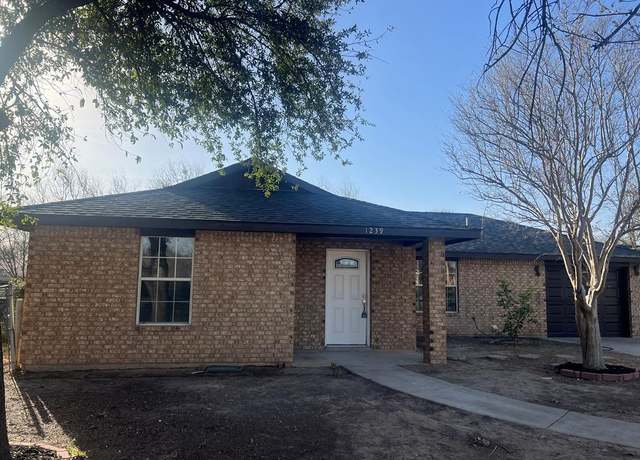 Property at 1239 Glen Hvn, Eagle Pass, TX 78852, 3 beds, 2 baths