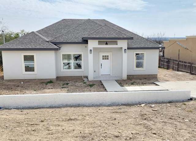 Property at 1184 Calle Baltica Unit N/A, Eagle Pass, TX 78852, 3 beds, 2 baths