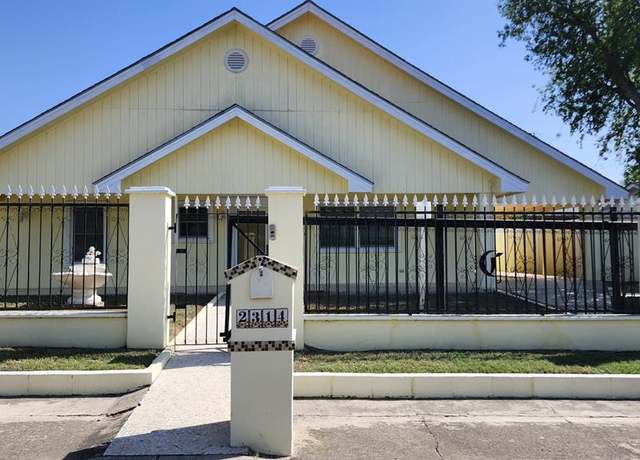 Property at 2314 Ralph Dr, Eagle Pass, TX 78852, 3 beds, 3.5 baths