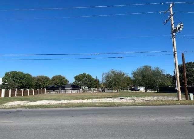 Property at 201 W Cantu Rd Unit N/A, Del Rio, TX 78840
