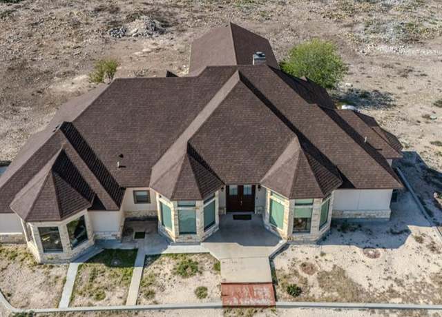 Property at 30 Running Deer Mdws, Del Rio, TX 78840, 4 beds, 3 baths