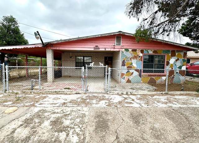 Property at 838 Medina St, Eagle Pass, TX 78852, 5 beds, 3 baths