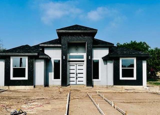 Property at 873 Ave A, Eagle Pass, TX 78852, 3 beds, 2.5 baths