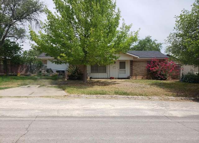 Property at 1215 Kennor Dr Unit N/A, Eagle Pass, TX 78852, 3 beds, 2 baths