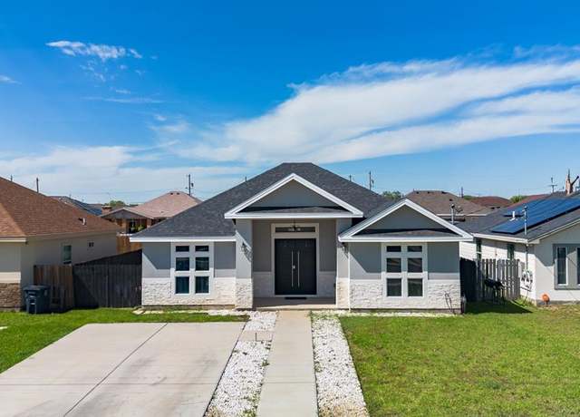 Property at 3052 Ariel Dr, Eagle Pass, TX 78852, 3 beds, 2 baths