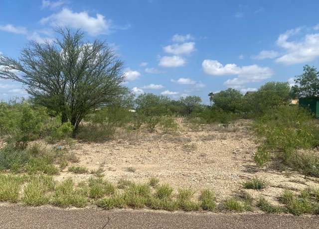 Property at 208 Ghost Rider Dr, Eagle Pass, TX 78852