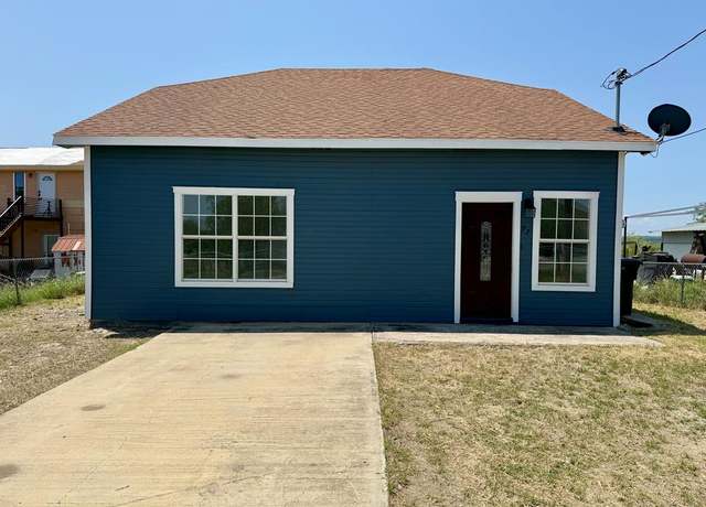 Property at 97 Calle Siete Lomas, Eagle Pass, TX 78852, 3 beds, 2 baths