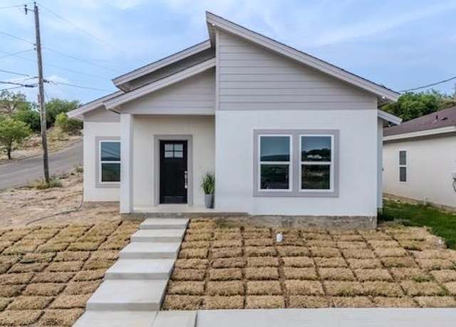 Property at 2193 Calle Coyunda, Eagle Pass, TX 78852, 3 beds, 2 baths