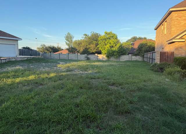 Property at 1674 Rosewood Dr, Eagle Pass, TX 78852