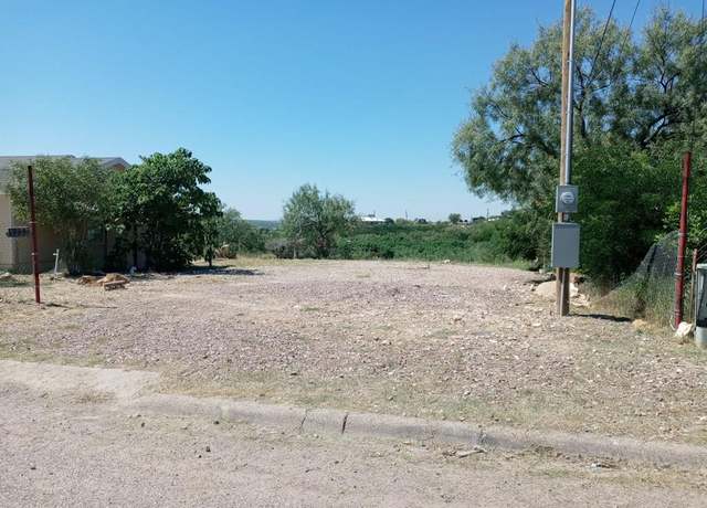 Property at 1935 Boulder Ridge Dr, Eagle Pass, TX 78852