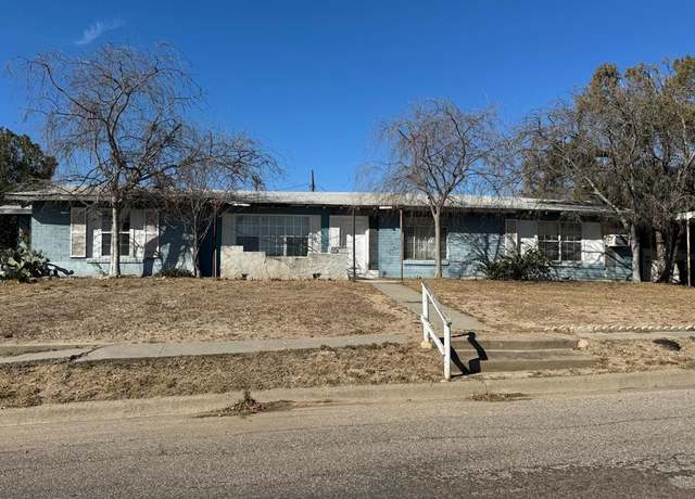 Property at 511 N Brazos St, Eagle Pass, TX 78885, 3 beds, 3 baths