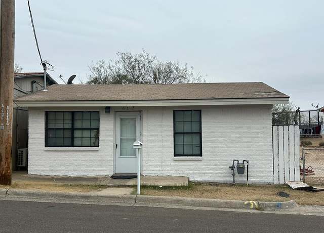 Property at 617 Commercial St, Eagle Pass, TX 78852, 2 beds, 1 bath