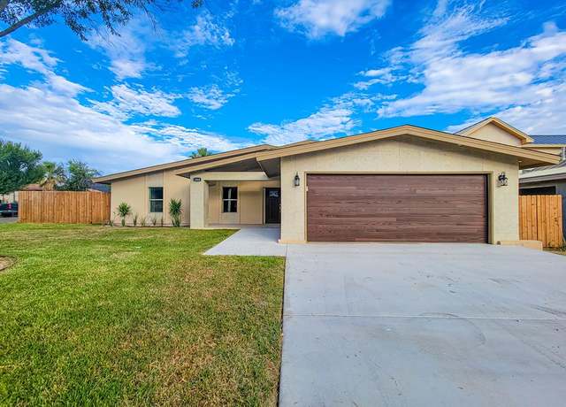 Property at 1260 NE Bibb Ave, Eagle Pass, TX 78852, 4 beds, 2.5 baths