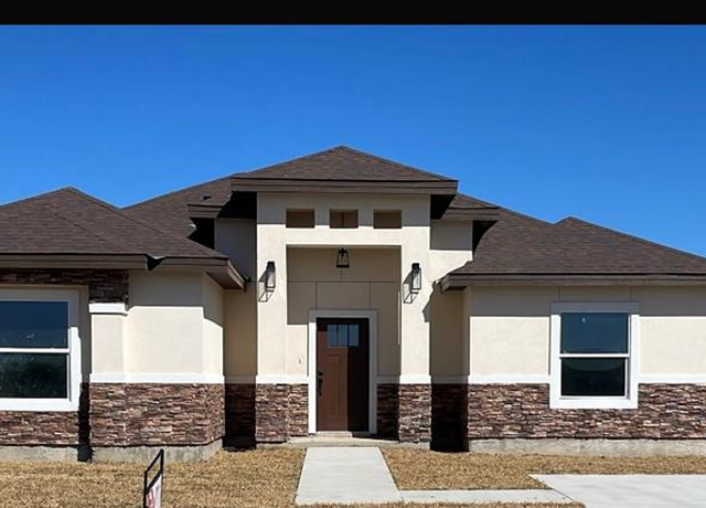 Property at 3277 Mauricio Libson Blvd, Eagle Pass, TX 78852, 4 beds, 2.5 baths