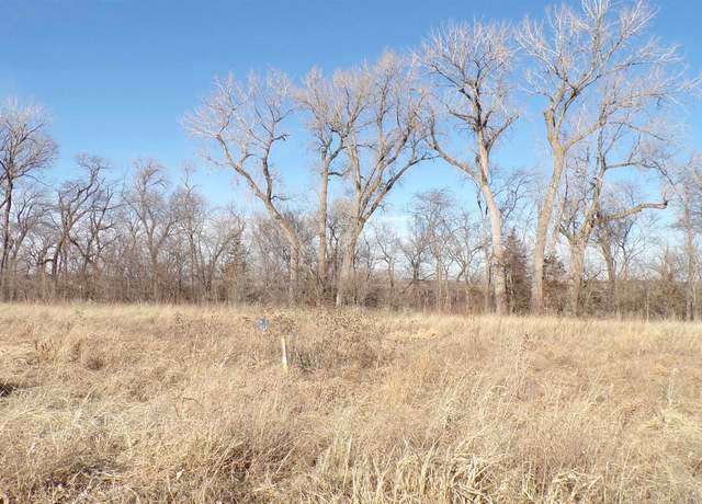 Property at 8297 Elizabeth Plz, Columbus, NE 68601