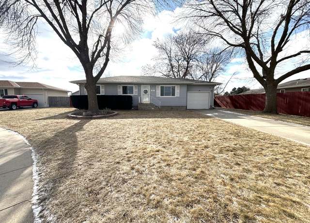 Property at 429 6th St, Columbus, NE 68601, 4 beds, 2 baths