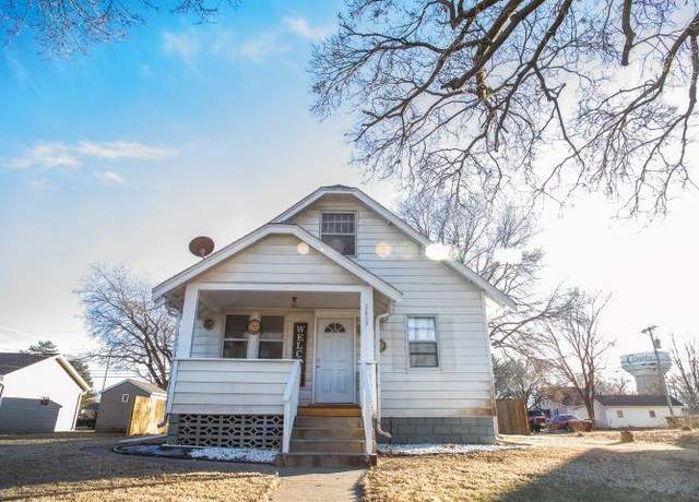 Property at 2609 8th St, Columbus, NE 68601, 3 beds, 1 bath