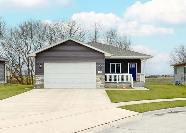 Property at 3652 51st Ave, Columbus, NE 68601, 5 beds, 3 baths
