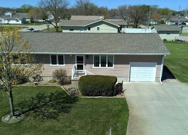 Property at 354 15th Ave, Columbus, NE 68601, 3 beds, 1 bath