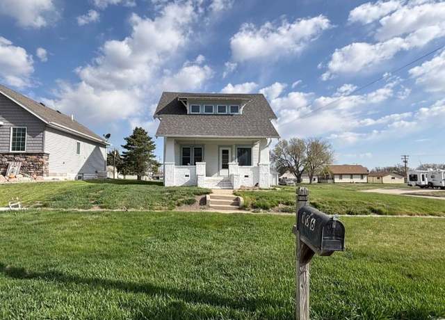 Property at 106 W Prairie St, Albion, NE 68620, 3 beds, 1 bath