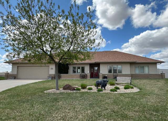 Property at 3521 50th St, Columbus, NE 68601, 4 beds, 3 baths