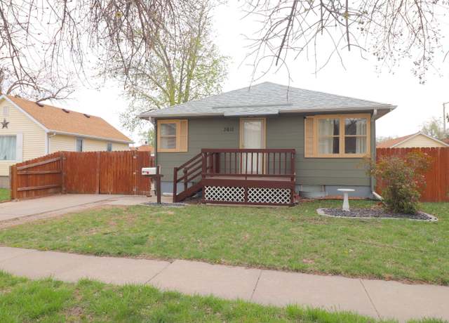 Property at 3611 16th St, Columbus, NE 68601, 3 beds, 2 baths
