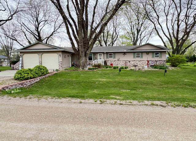 Property at 3253 E 16th Ave, Columbus, NE 68601, 3 beds, 3 baths
