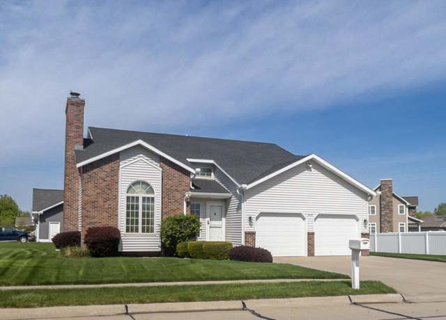 Property at 3458 39th Ave, Columbus, NE 68601, 4 beds, 3 baths