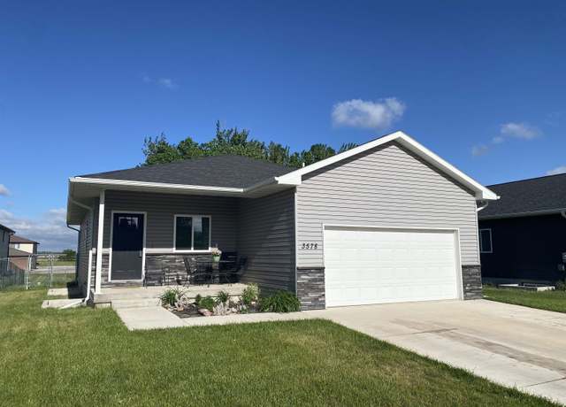 Property at 3578 51st Avenue Ave, Columbus, NE 68601, 3 beds, 2 baths