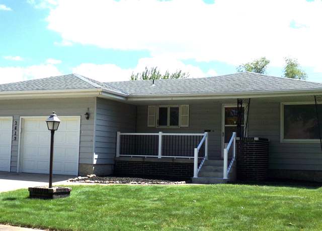 Property at 2619 7th St, Columbus, NE 68601, 2 beds, 2 baths