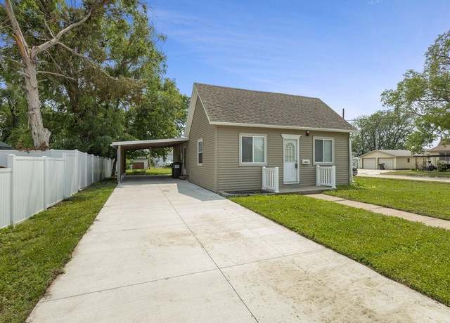 Property at 3821 12th St, Columbus, NE 68601, 2 beds, 1 bath