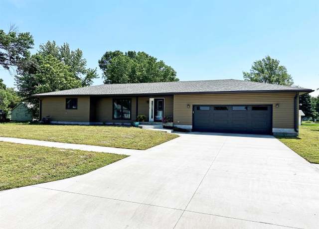 Property at 820 Main St, Rising City, NE 68658, 4 beds, 4 baths
