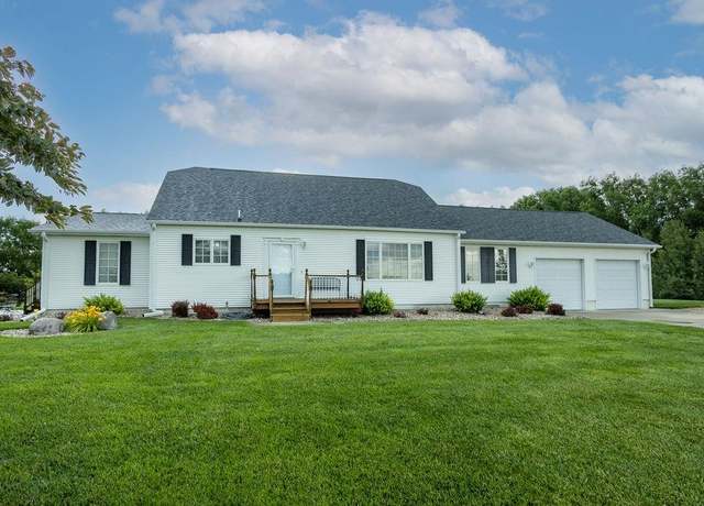 Property at 14174 X Rd, Columbus, NE 68601, 5 beds, 4 baths