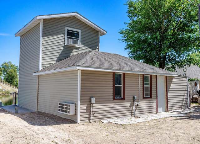 Property at 2 Old Lodge Road North Rd, Columbus, NE 68601, 1 bed, 1 bath